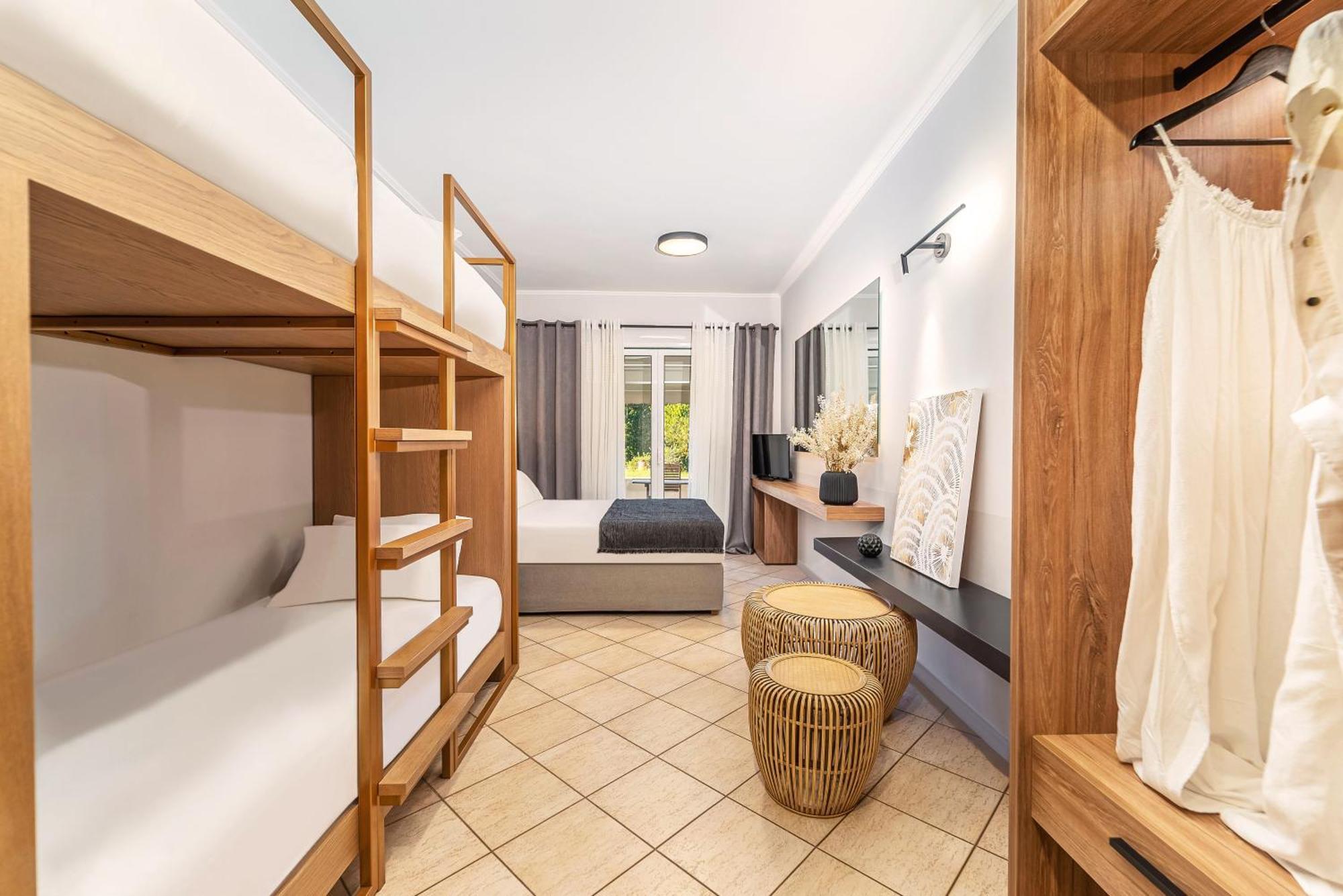 San Giovanni Beach Resort And Suites Agios Ioannis  Bilik gambar
