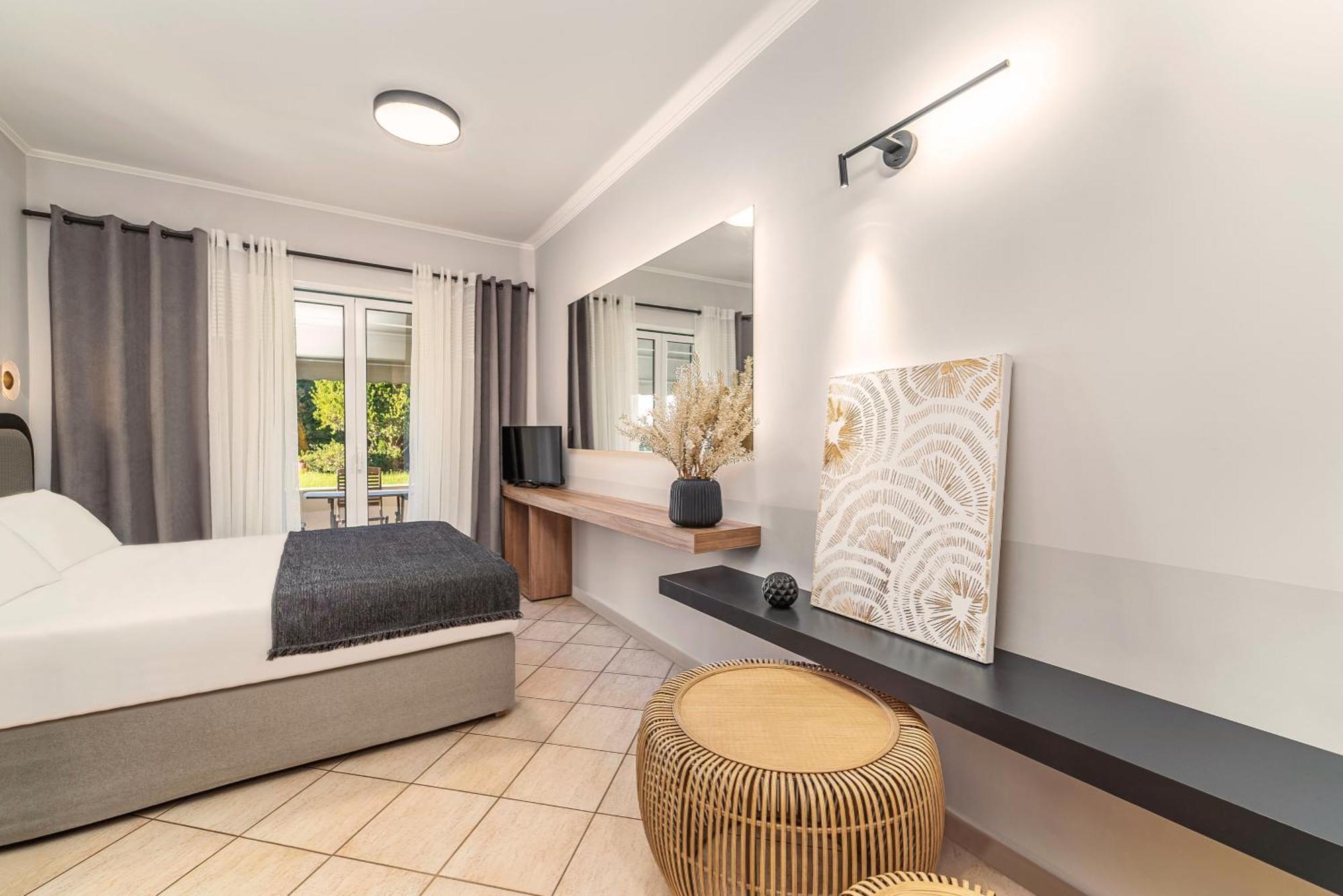 San Giovanni Beach Resort And Suites Agios Ioannis  Bilik gambar